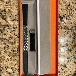 NWOT. Authentic Hermes Apple Watch Band for their Series 8 Watch. NEVER WORN